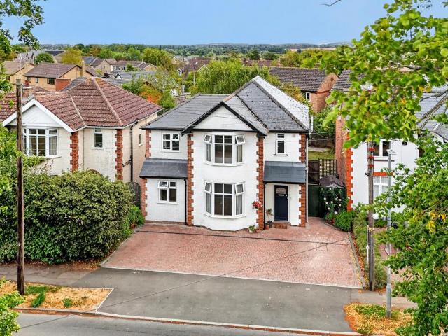 House for sale in Oundle