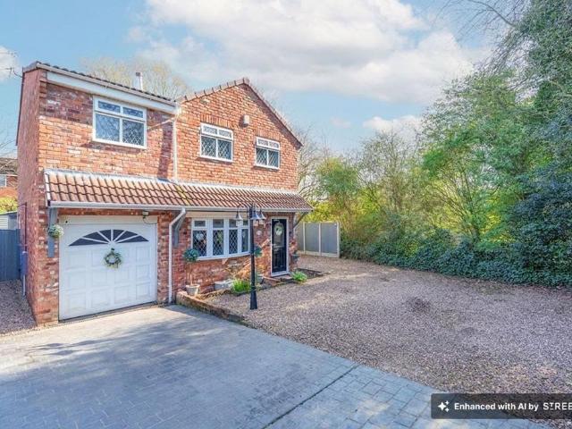 House for sale in Cinnamon Brow, Warrington