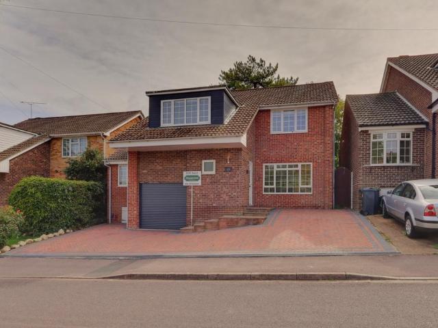 House for sale in Spring Vale, Hampshire