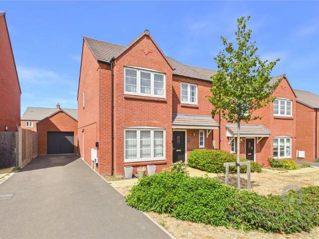 House for sale in Hanwood Park, Kettering