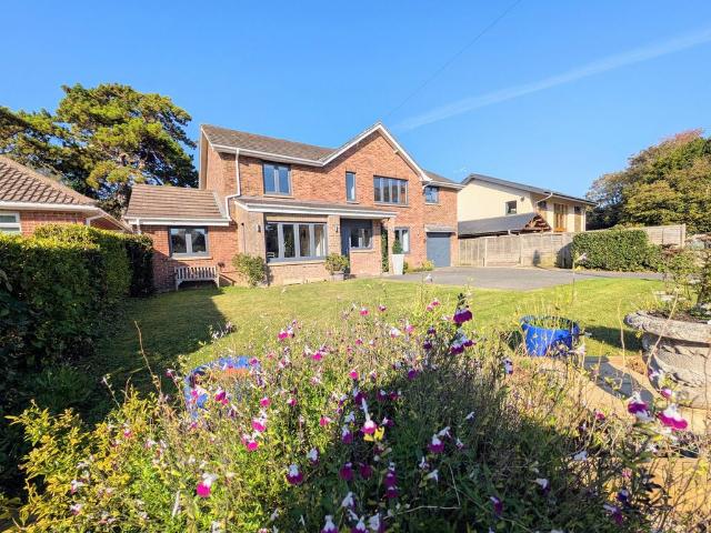House for sale in Binstead, Ryde