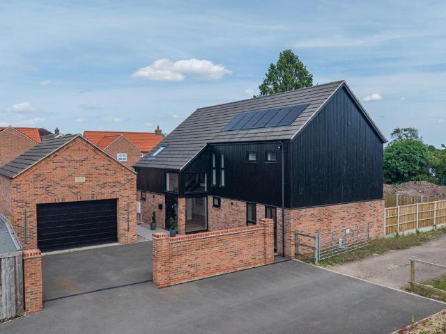 House for sale in Alverton, East Midlands