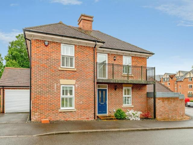 House for sale in Glynde, West Sussex