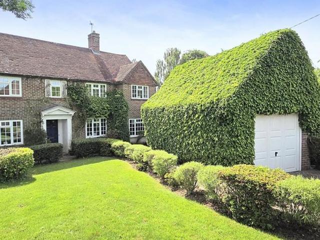 House for sale in Perryfields, West Sussex