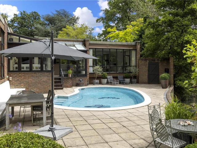 House for sale in Claremont Park, Blackhills