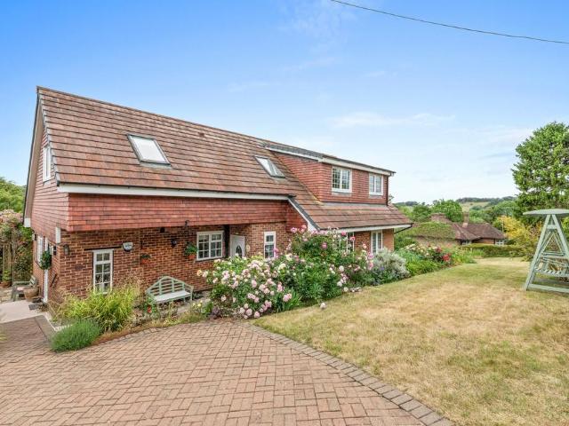 House for sale in Wooburn, Loudwater