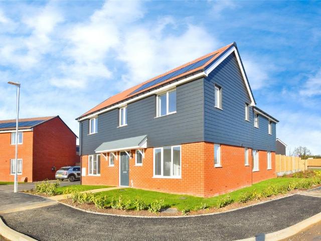 House for sale in Dale Hill, Essex
