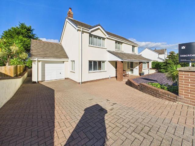 House for sale in Pembroke Dock, Wales