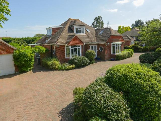 House for sale in The Bridge, Kent