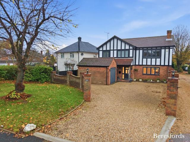 House for sale in Navestock Side, Essex