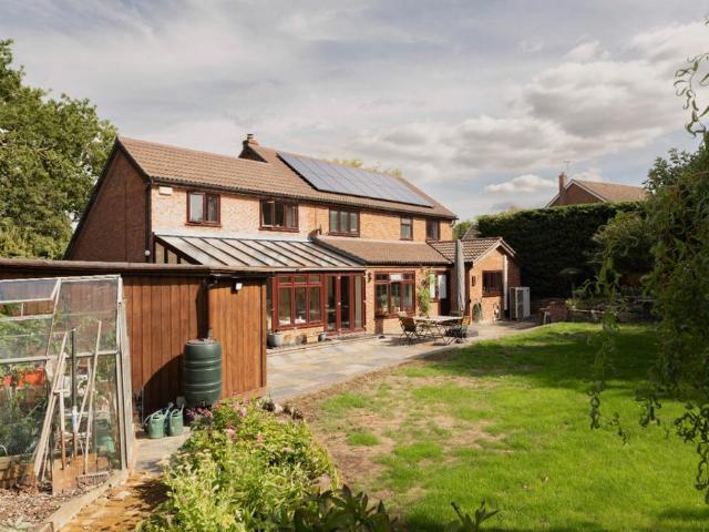 House for sale in Brandon Parva, Burgh St Peter