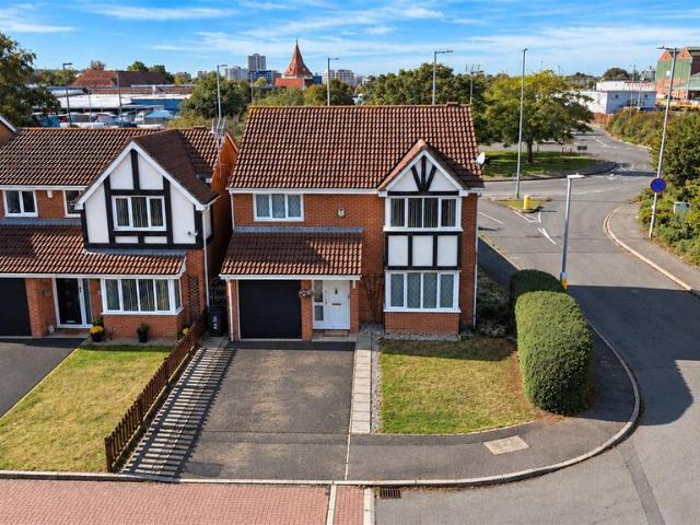 House for sale in Walcot West, Swindon