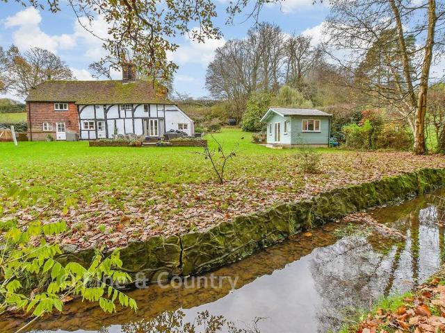 House for sale in Sandown Park, Kent