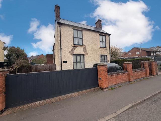 House for sale in Lane Head, Willenhall