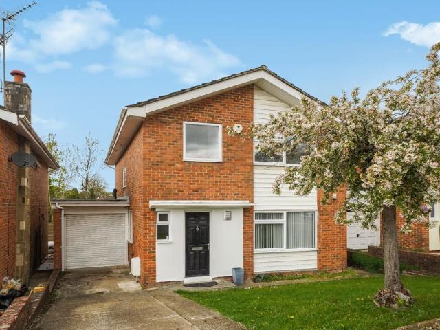 House for sale in Northwood, Greater London