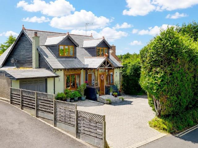House for sale in Colliers End, Hertfordshire