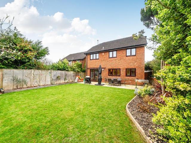 House for sale in Kings Worthy, Hampshire