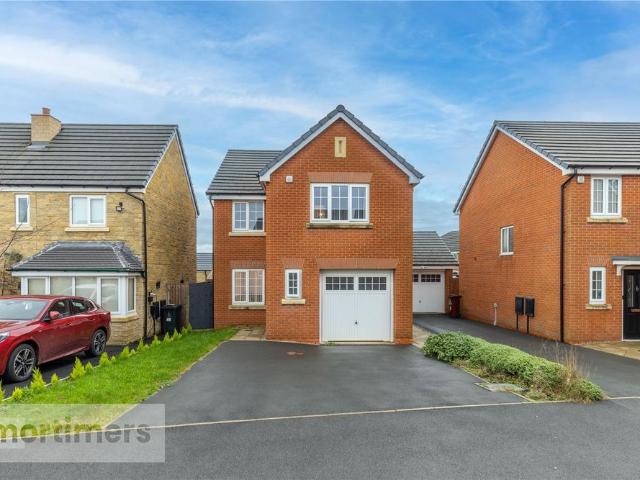 House for sale in Lammack, Blackburn