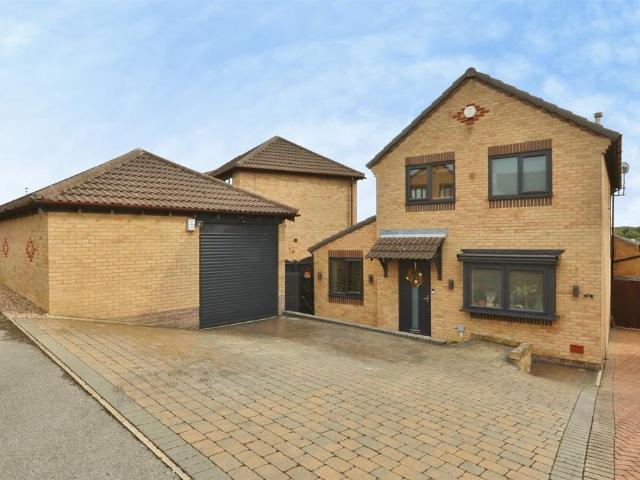 House for sale in Harworth Bircotes, Costhorpe