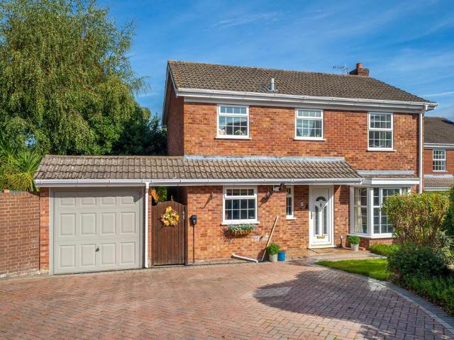 House for sale in Woodside, Madeley