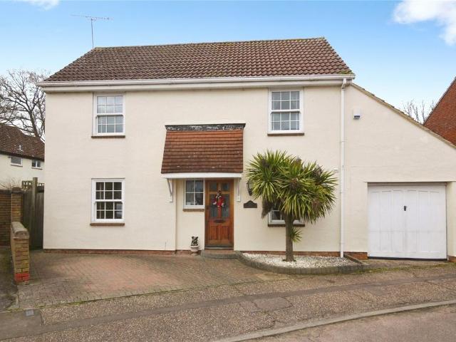 House for sale in Navestock Side, Essex