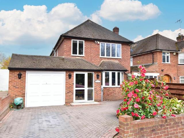 House for sale in Leavesden, Three Rivers