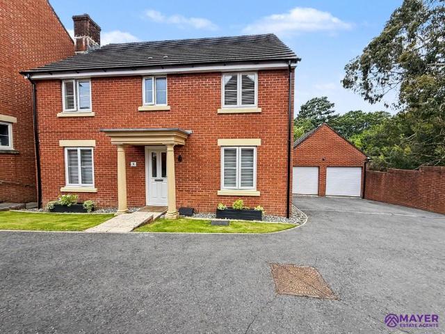 House for sale in Colebrook Village, Mount Wise