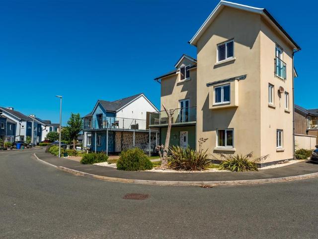 House for sale in Machynys, Llanelli