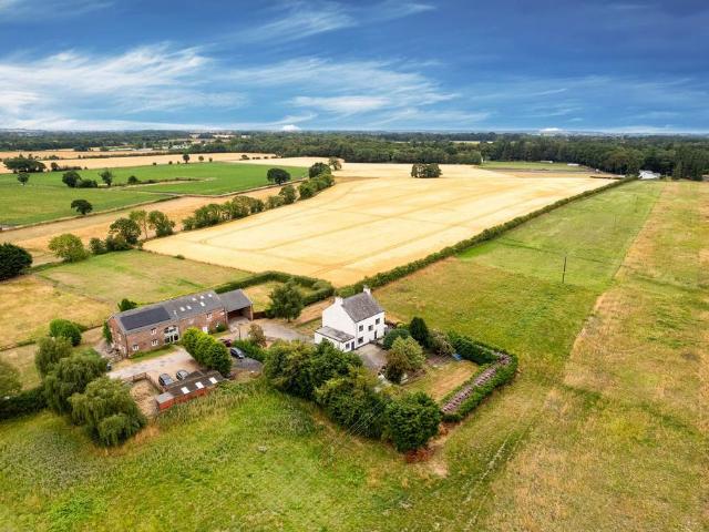 House for sale in Roby Mill, Lancashire