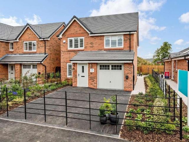 House for sale in Higher Bartle, Lancashire