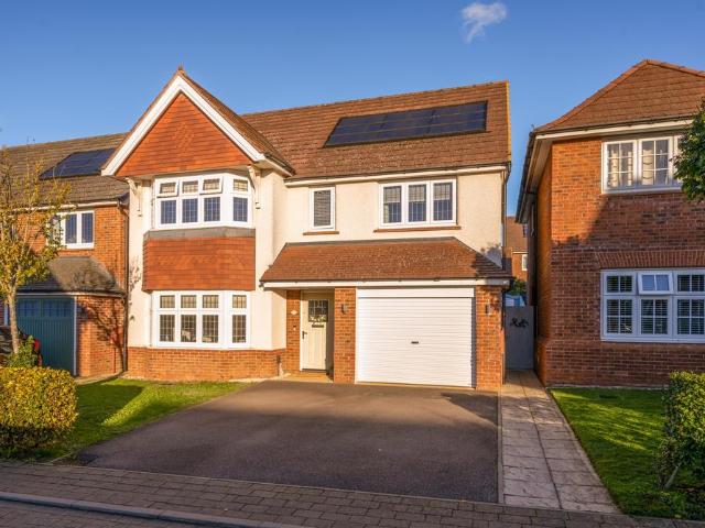 House for sale in Barton Seagrave, North Northamptonshire