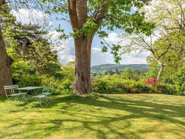 House for sale in Tower Hill, Pachesham Park