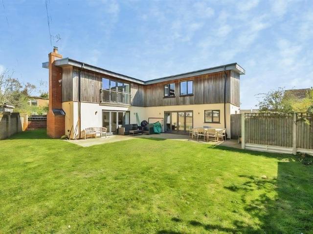 House for sale in Eastbridge, Suffolk