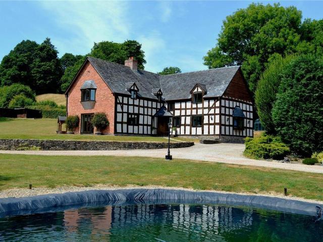 House for sale in Bettws Cedwain, Powys