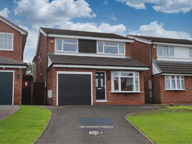House for sale in Halesowen, West Midlands