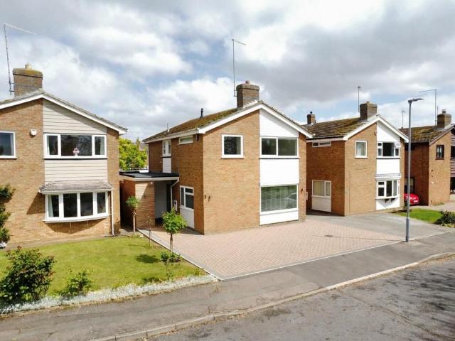 House for sale in Spring Park, Kingsthorpe