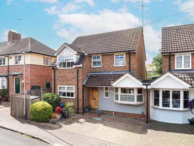 House for sale in Five Acres, Hertfordshire