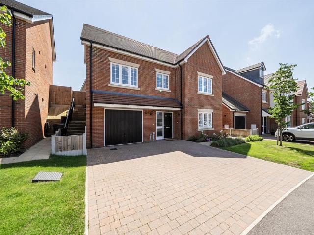 House for sale in Standon, Colliers End