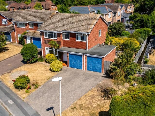 House for sale in Shinfield, Spencers Wood