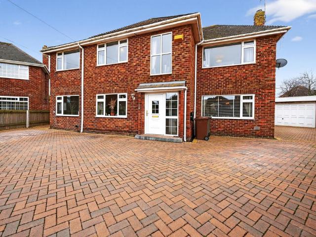 House for sale in Meols