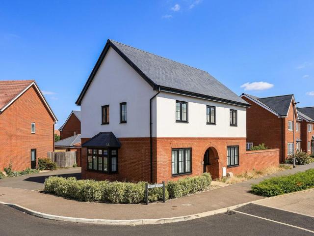 House for sale in Hampton Gardens, Peterborough