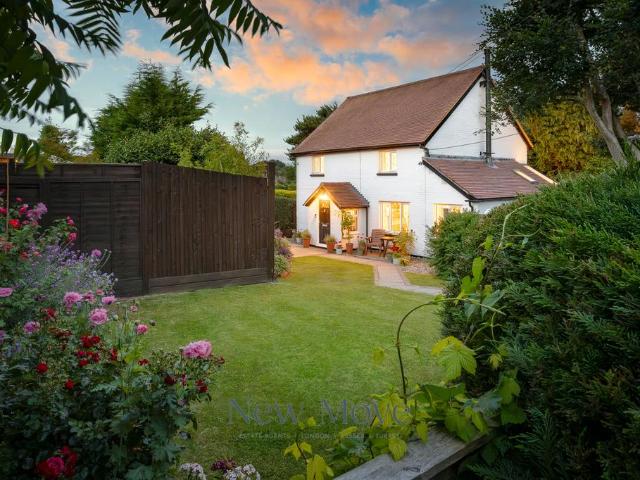 House for sale in Perryfields, West Sussex