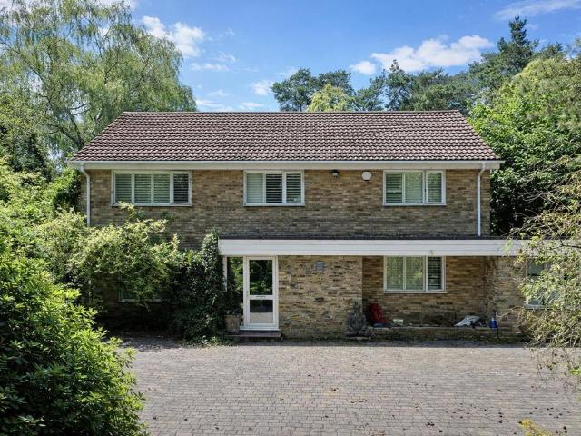 House for sale in Heatherside, Heol-las