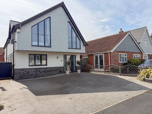 House for sale in Fordham Heath, Essex