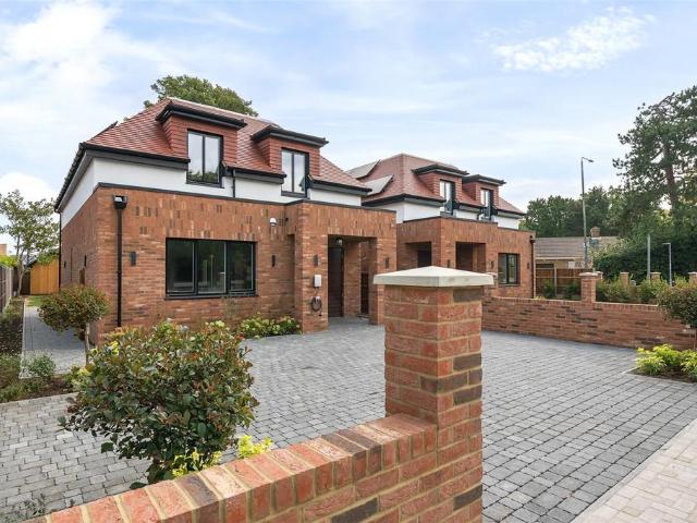 House for sale in Bickley, Greater London