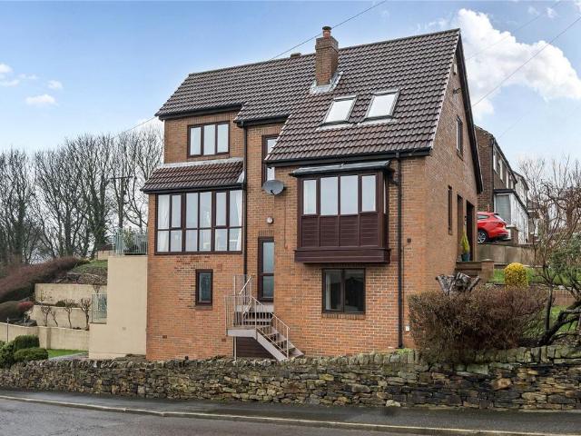 House for sale in Fulneck, West Yorkshire