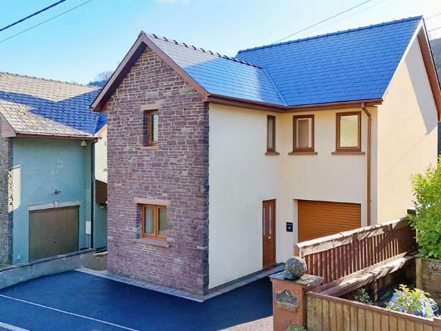 House for sale in Blackrock, Llanelly Hill