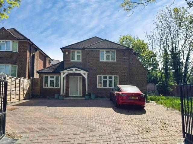 House for sale in Totteridge, Cressex