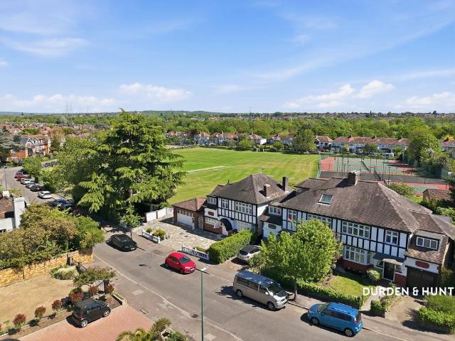 House for sale in Wanstead, Greater London