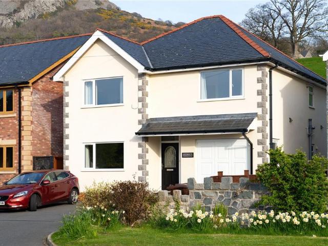 House for sale in Llanfairfechan, Wales